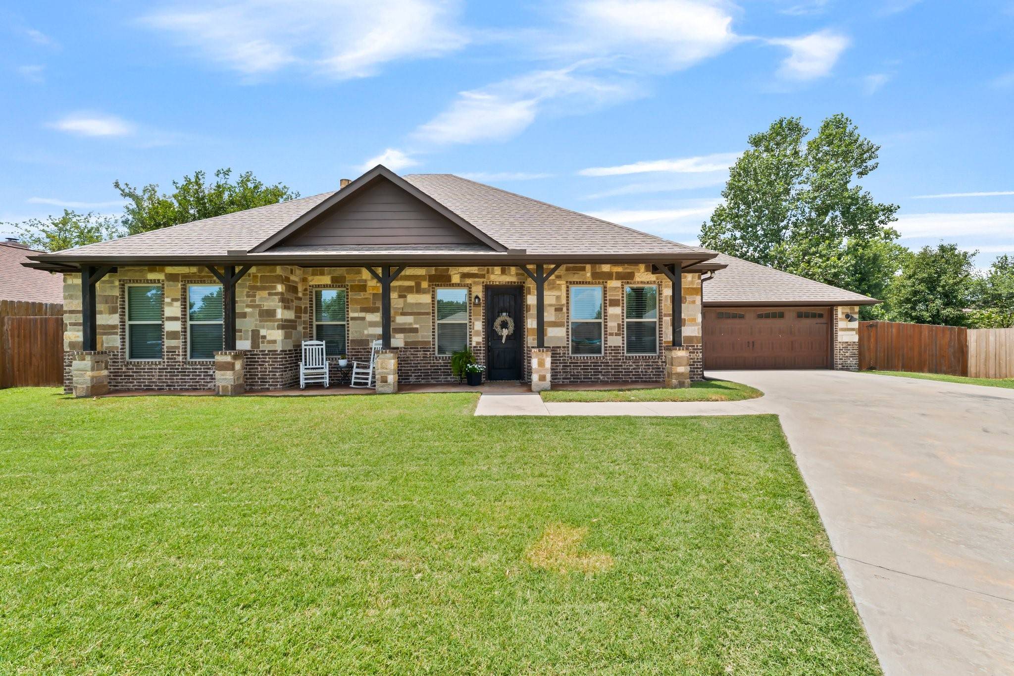317 Edgewood ST, Krum, TX 76249