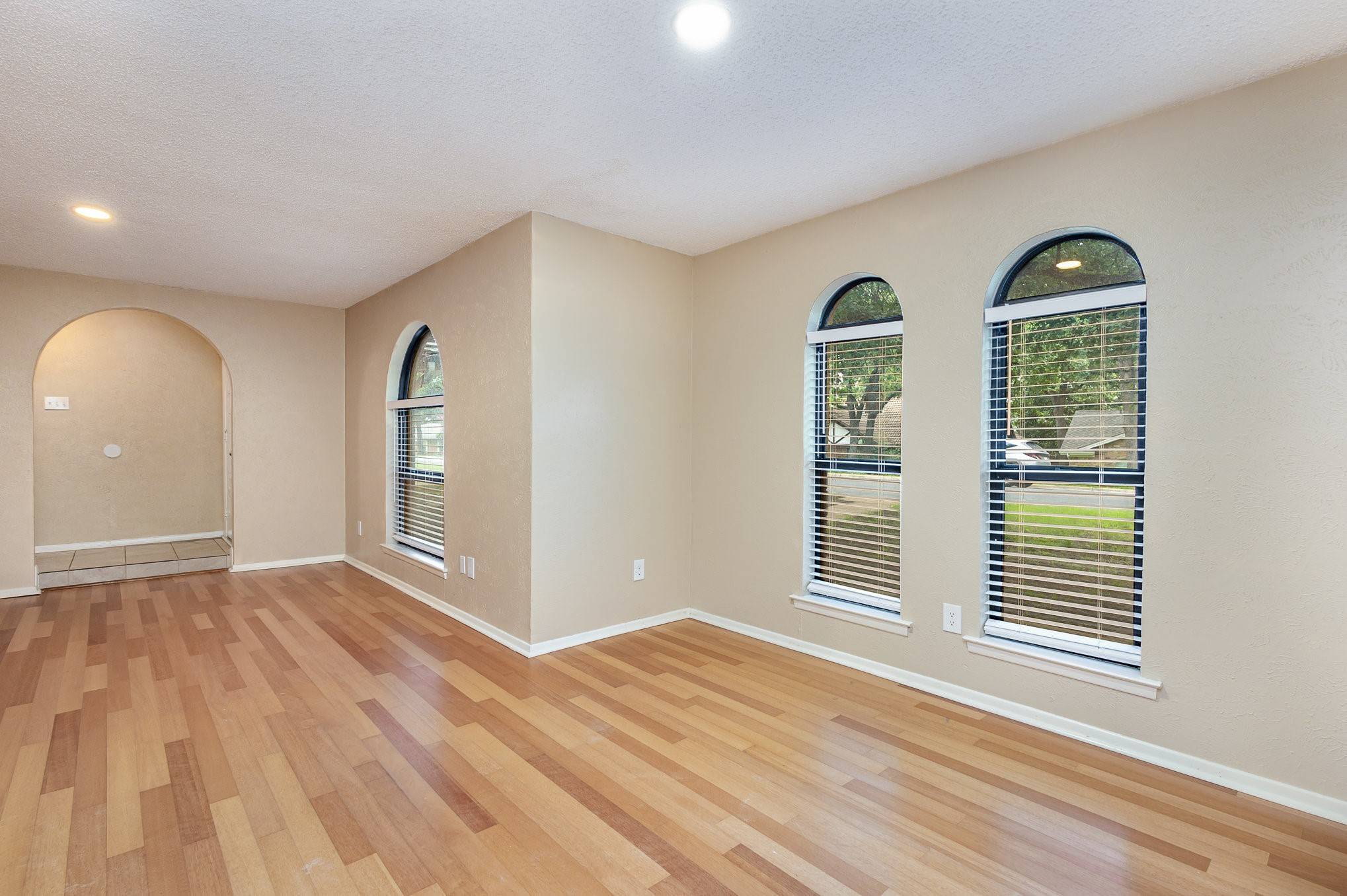 Hurst, TX 76054,2829 Winterhaven DR