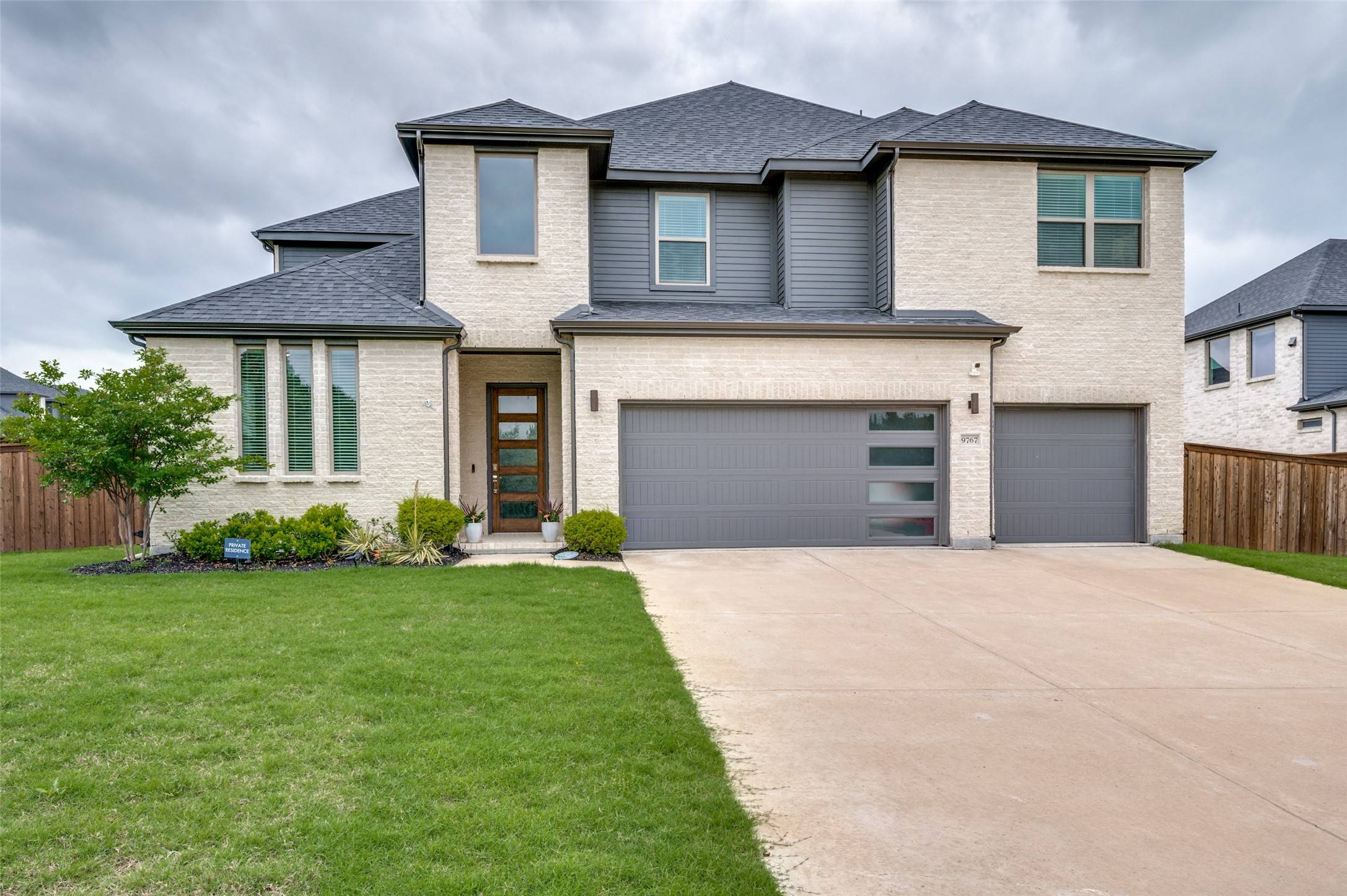 9767 Maple Hill LN, Frisco, TX 75035