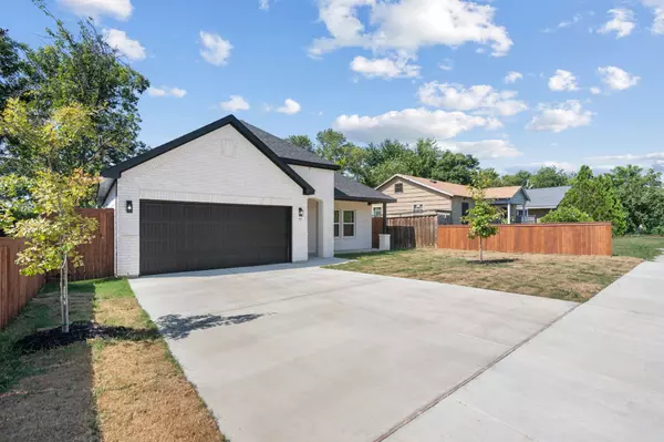 Fort Worth, TX 76104,964 Elmwood AVE
