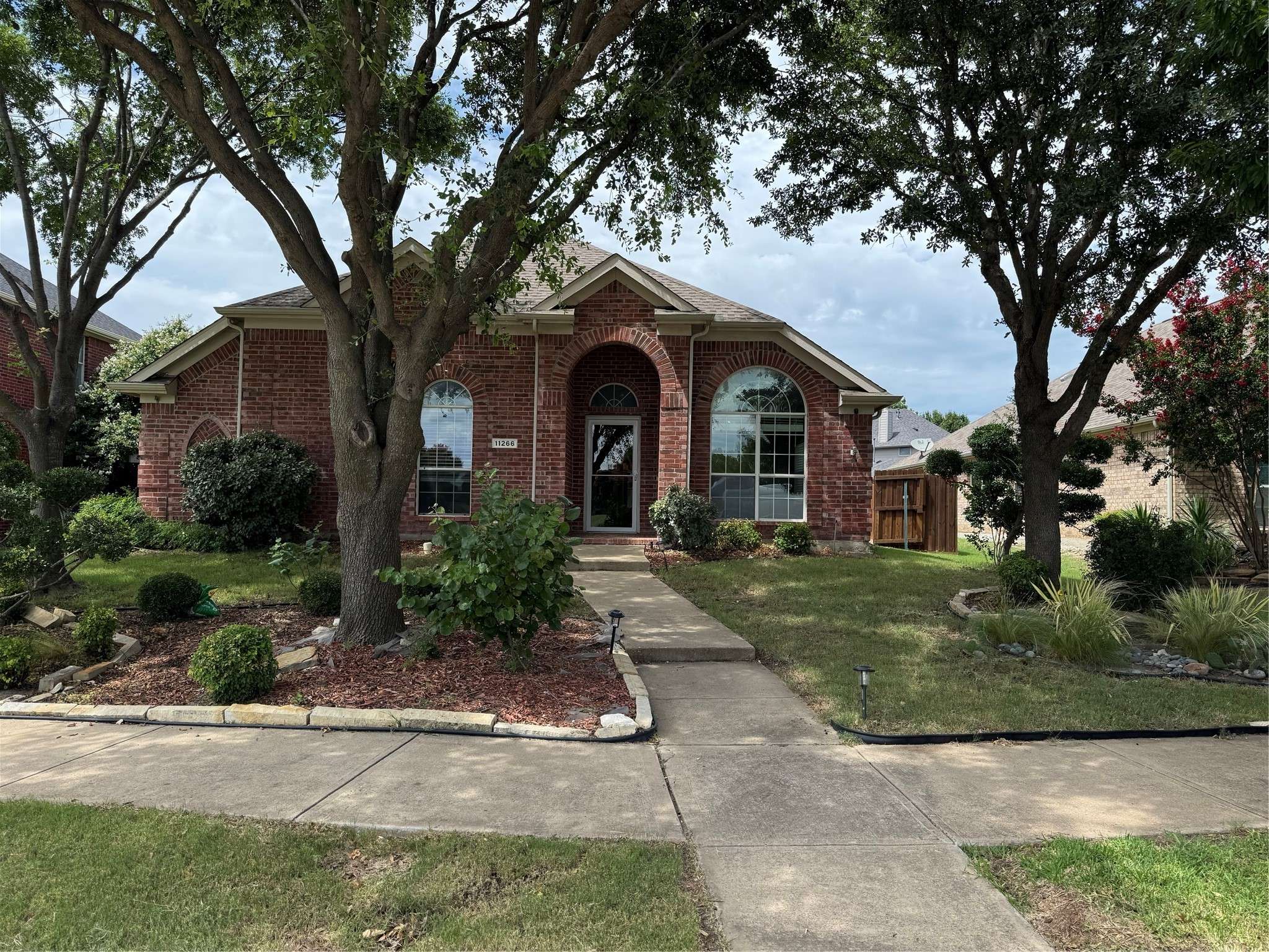 11266 Round Mountain DR, Frisco, TX 75035