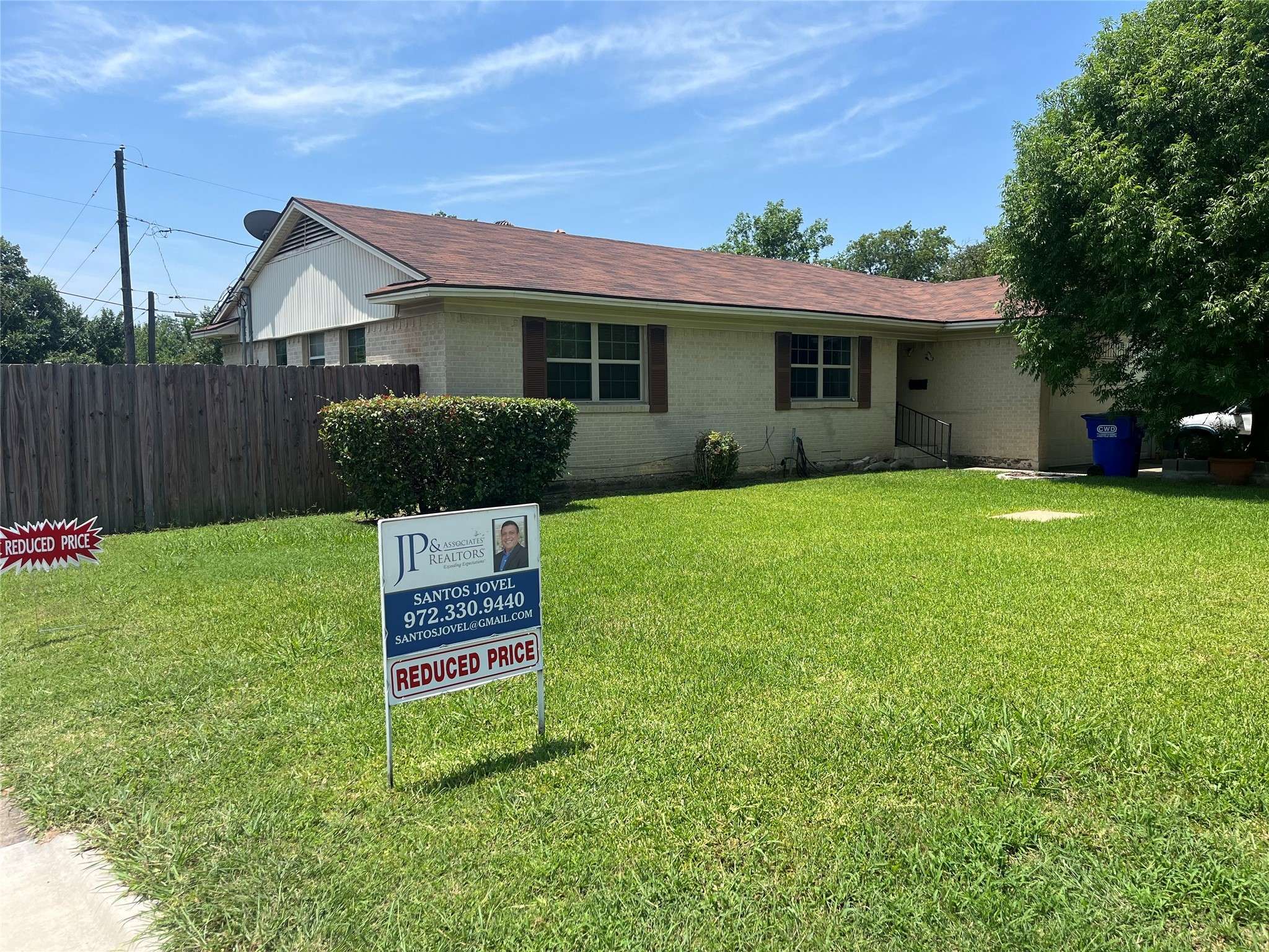 3072 Mark Twain DR, Farmers Branch, TX 75234