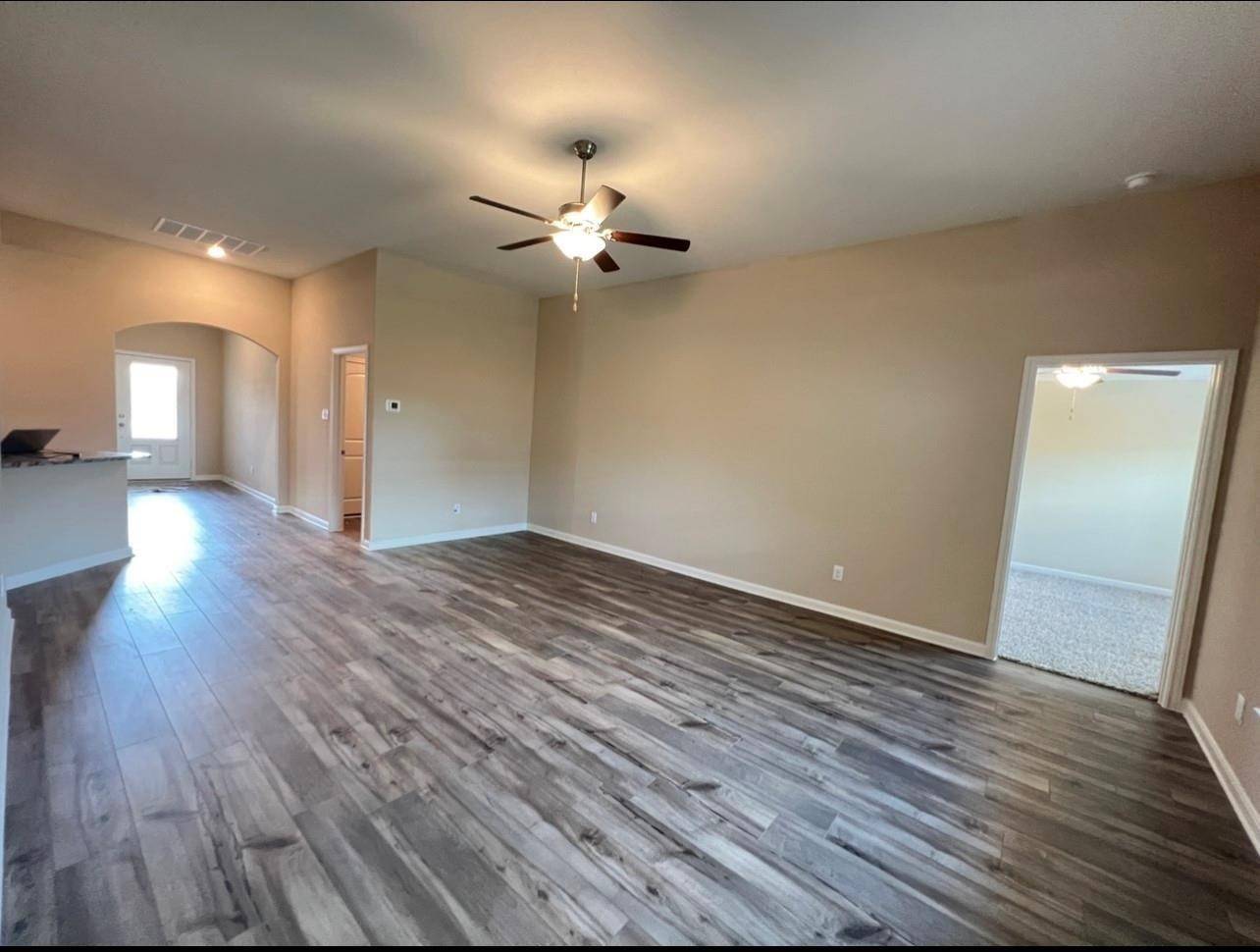 Crowley, TX 76036,1024 TUMBLEWEED TRL