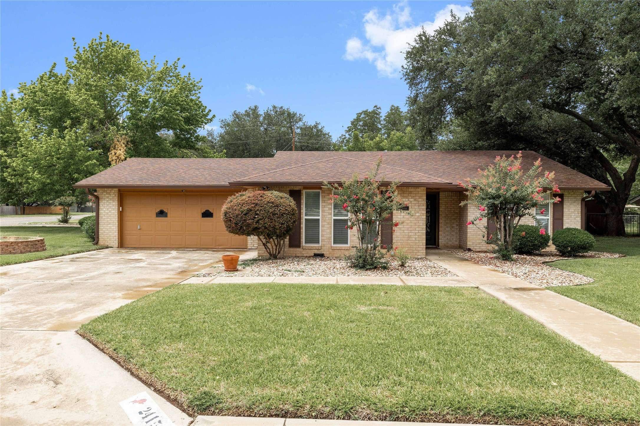 2415 Good Shepherd DR, Brownwood, TX 76801