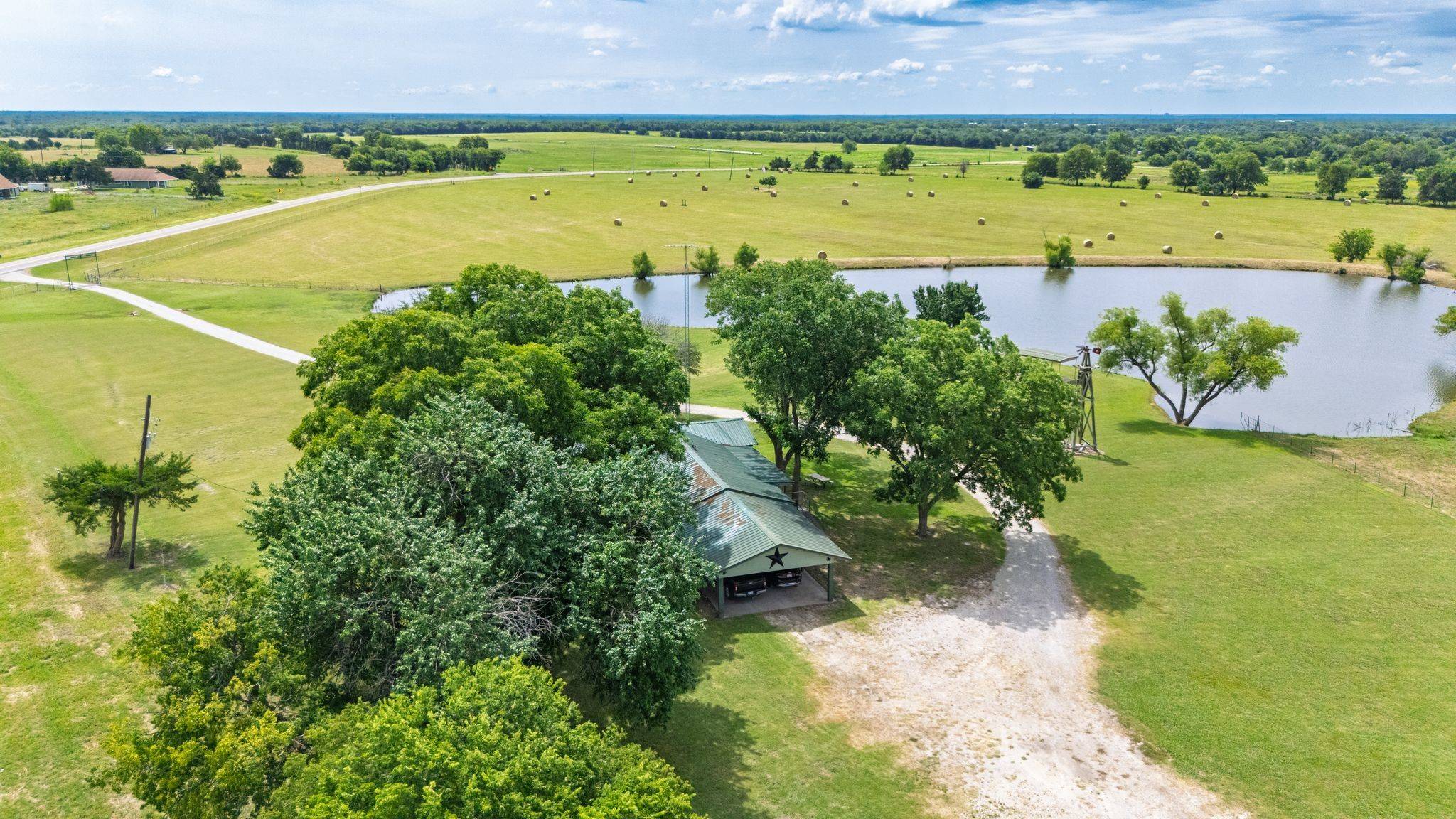 Wolfe City, TX 75496,3159 Fm 1563