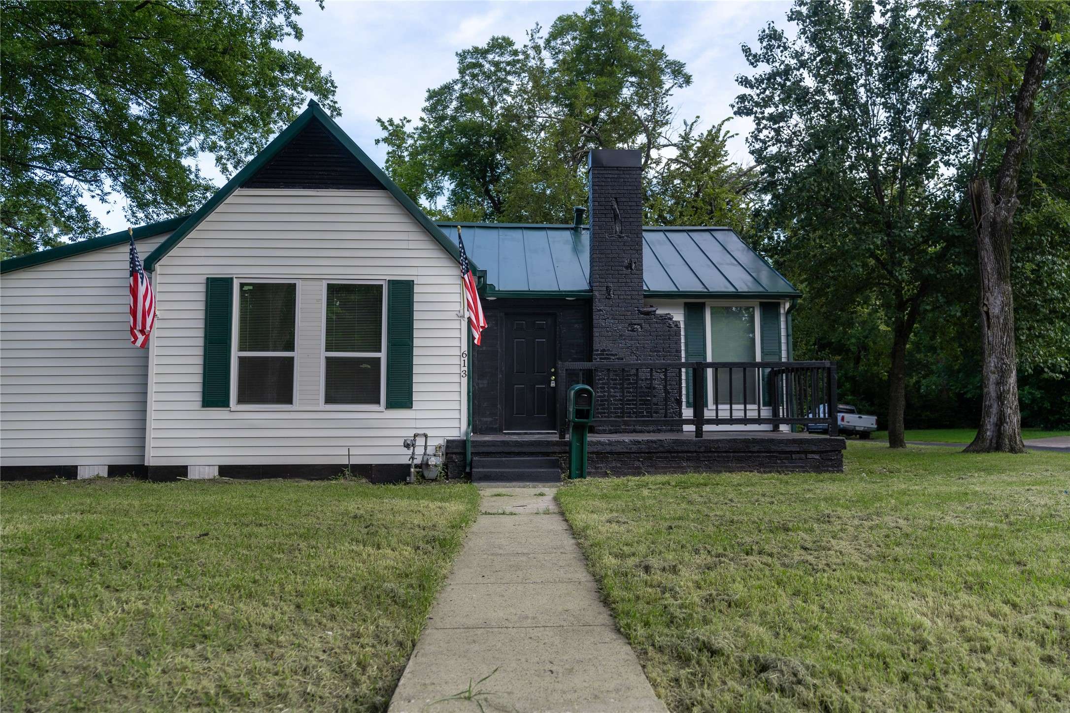 613 Houston ST, Sulphur Springs, TX 75482