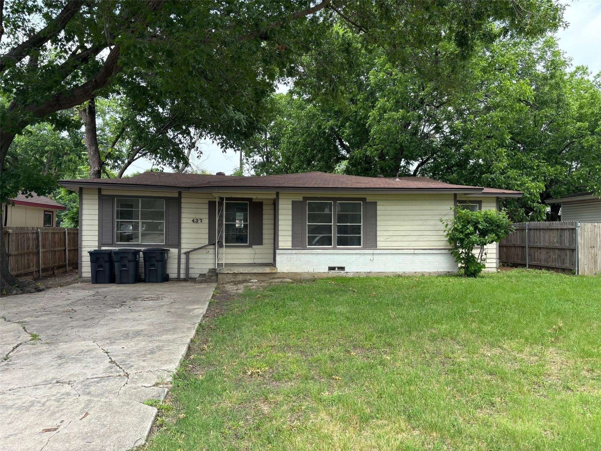 437 Browning DR, Arlington, TX 76010