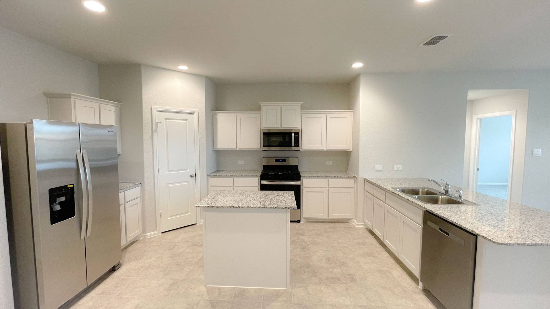Cresson, TX 76035,13501 GUNSMOKE LN
