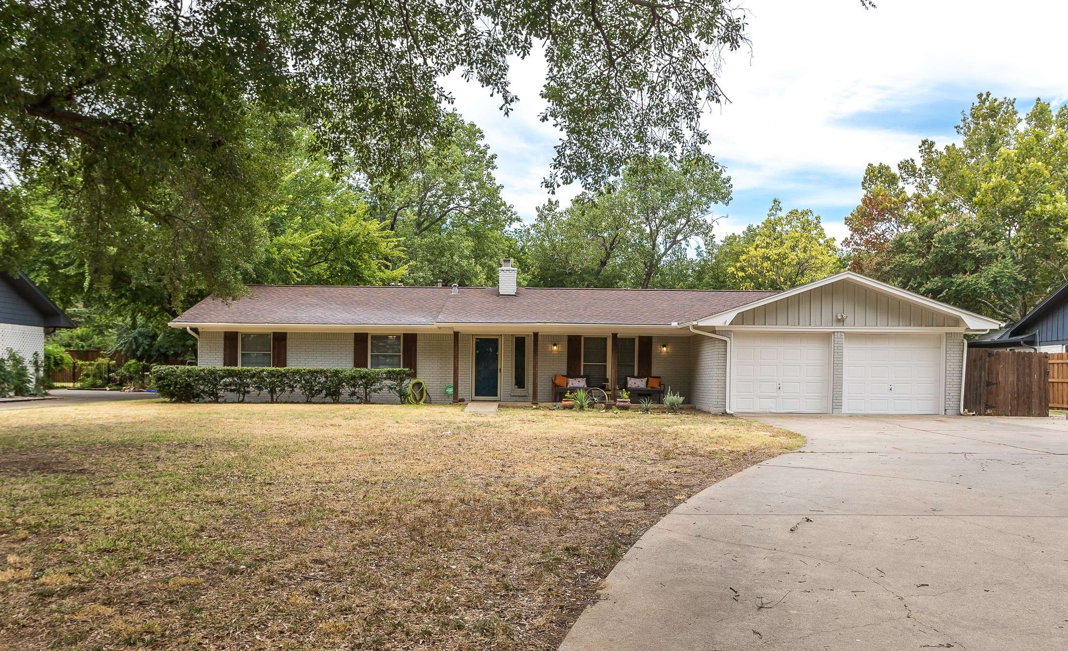 2221 N Mill ST, Lewisville, TX 75057
