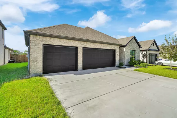 Lavon, TX 75166,260 Lakeside DR