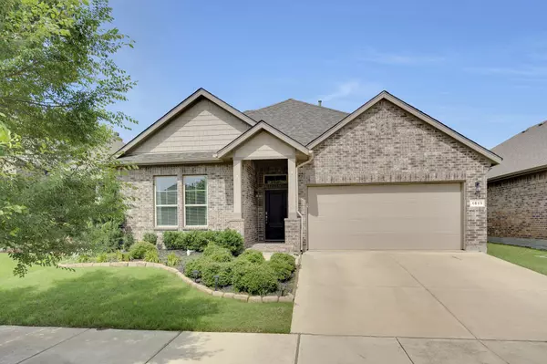 1513 Canary LN, Argyle, TX 76226