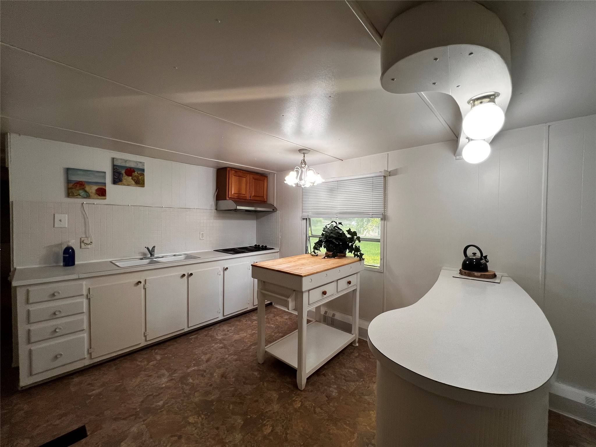 1036 Paradise Cove RD, Pottsboro, TX 75076