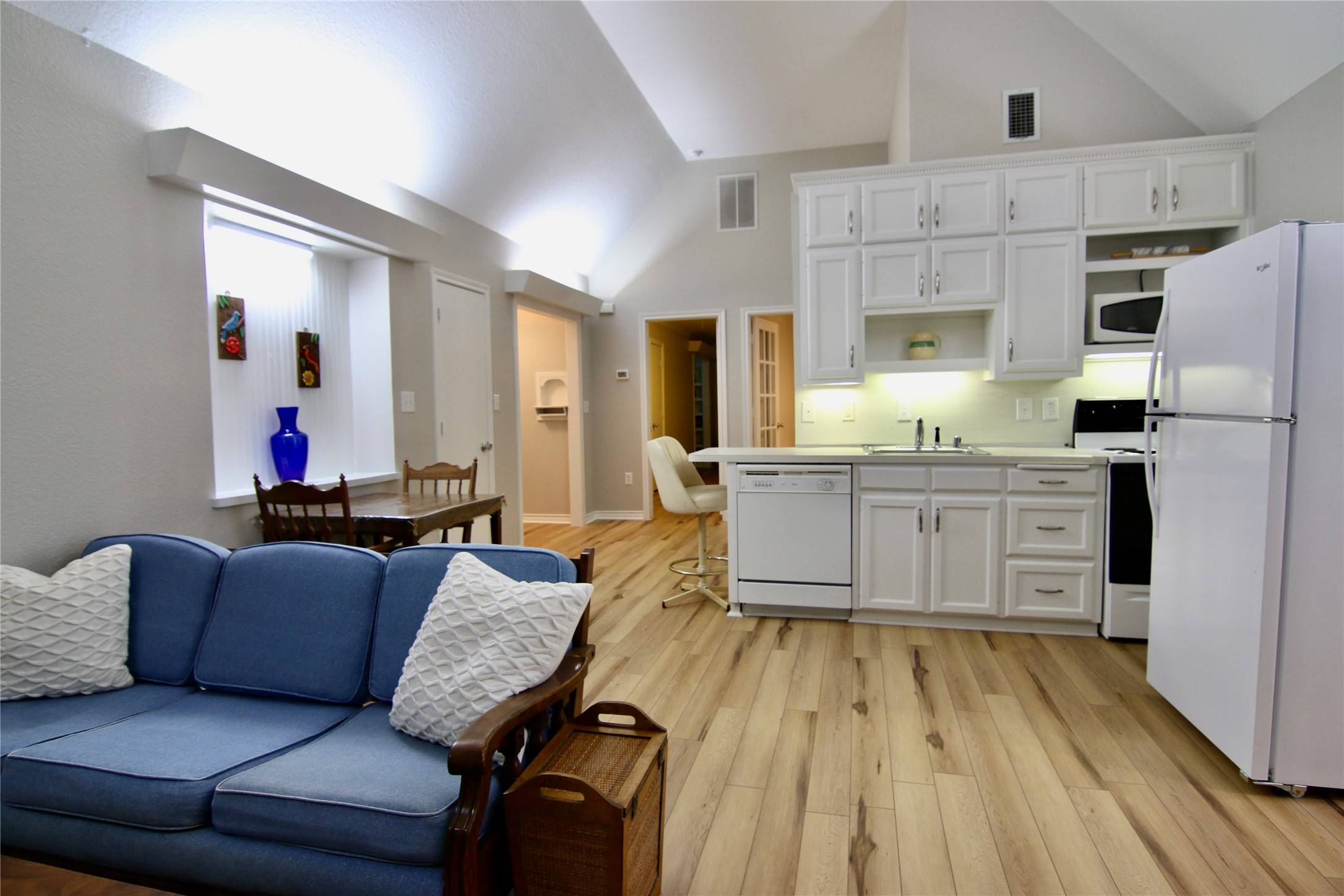 413 Fulton ST #B, Denton, TX 76201