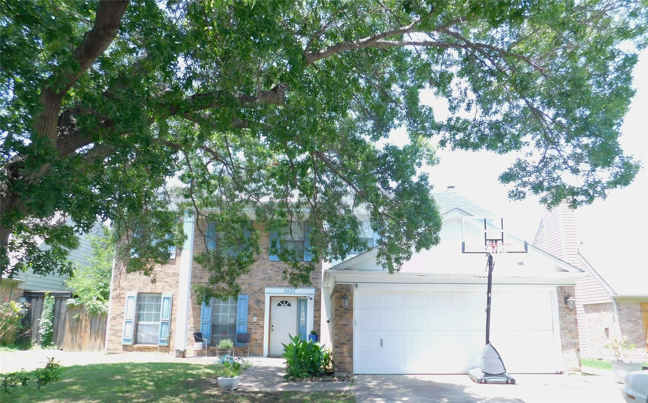 2630 Winslow DR, Grand Prairie, TX 75052