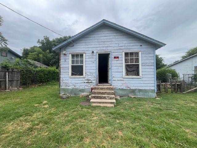3323 Bataan ST, Dallas, TX 75212