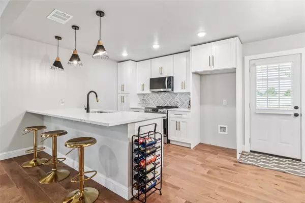 Dallas, TX 75216,4141 Huckleberry CIR
