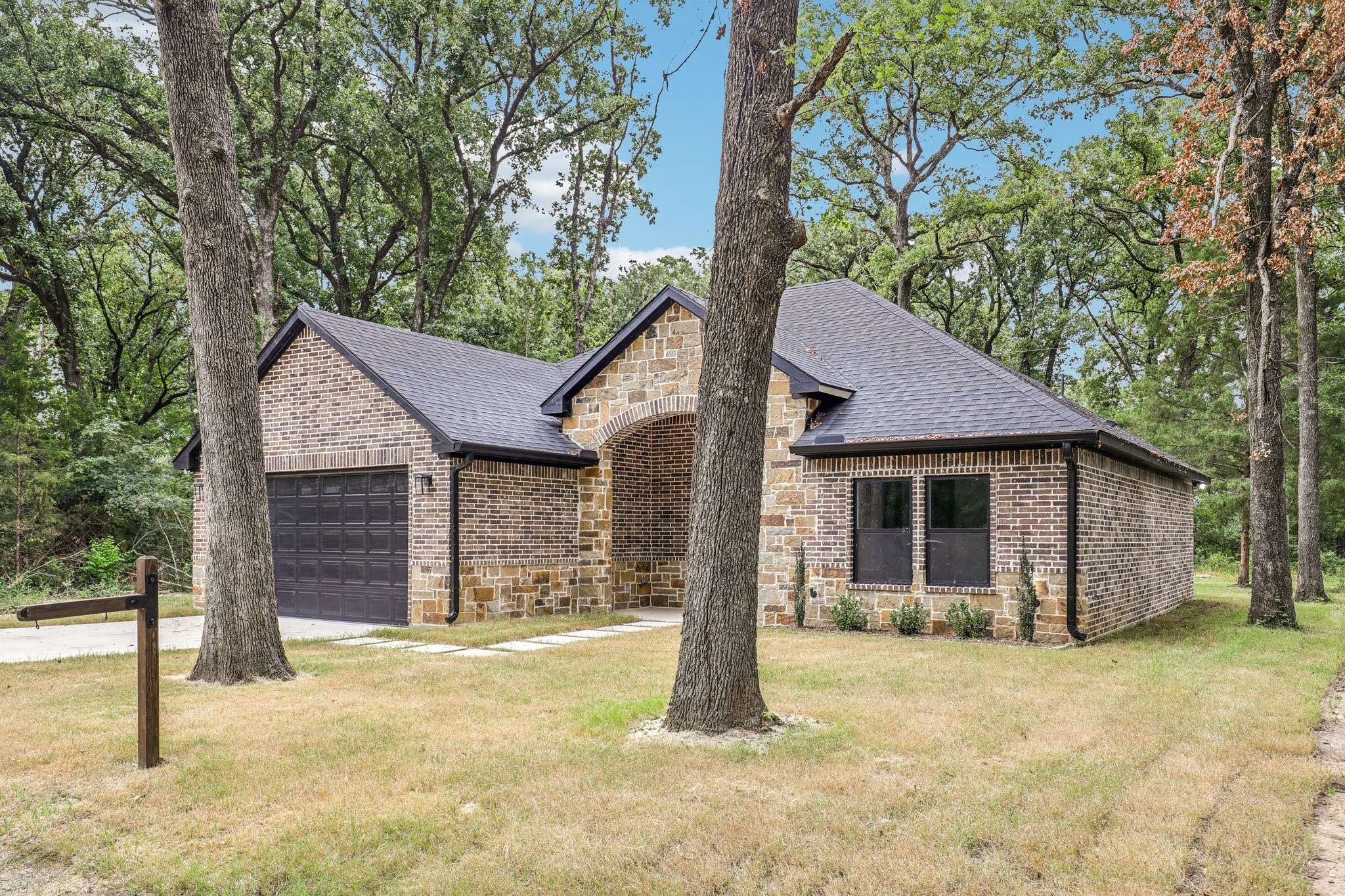 Trinidad, TX 75163,122 Quail Run RD