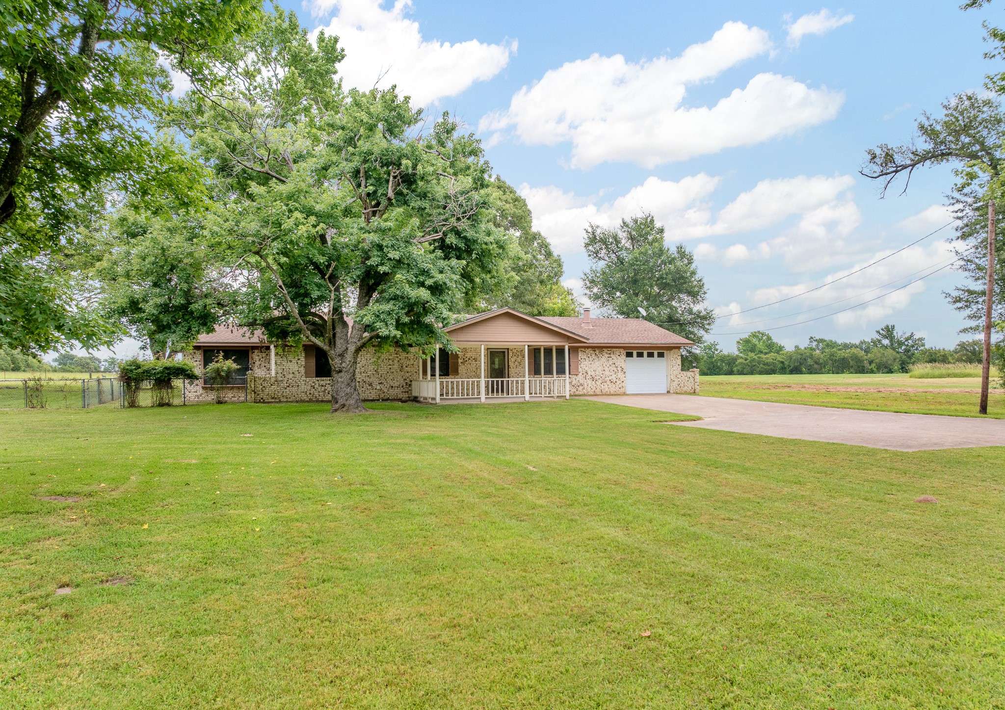 Canton, TX 75103,24264 State Hwy 64