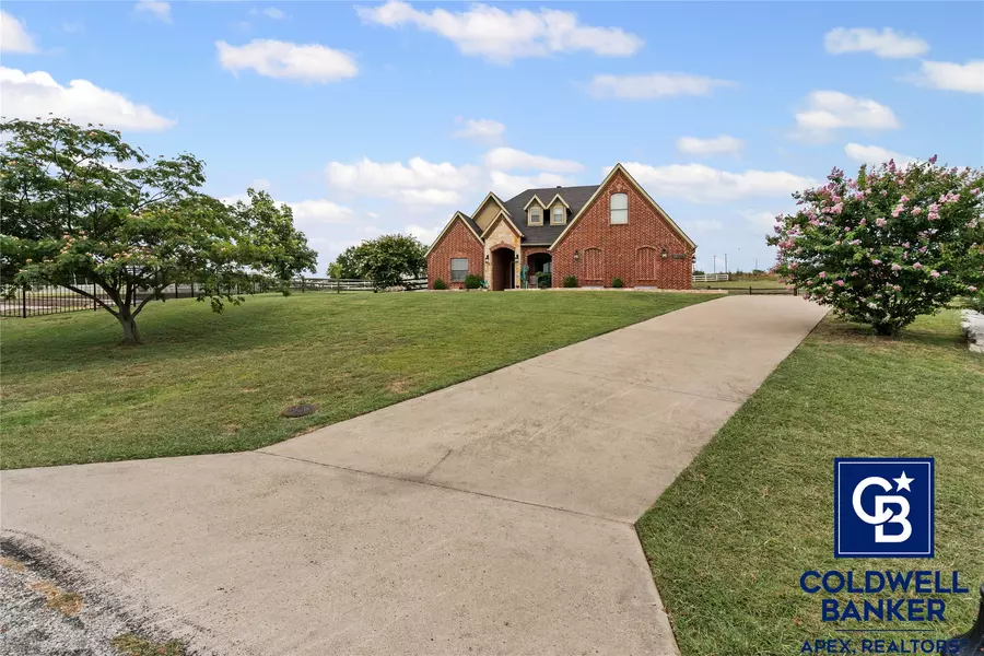 1316 Prairie Point DR, Rhome, TX 76078