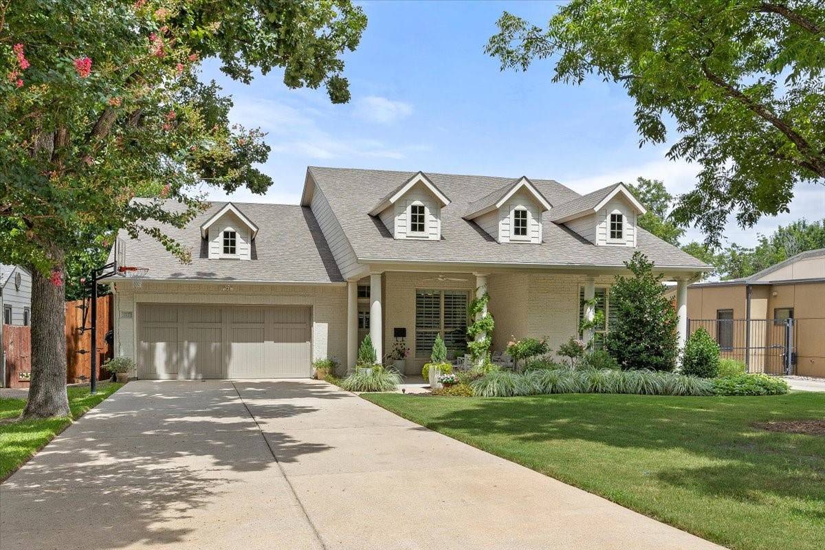 722 N Bailey AVE, Fort Worth, TX 76107