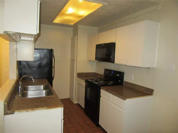 Dallas, TX 75243,8404 Forest LN #503