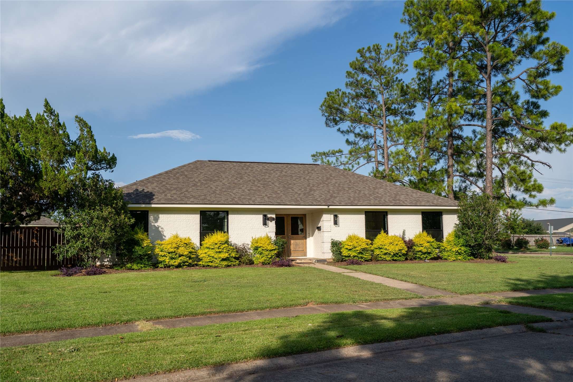 Shreveport, LA 71115,9625 Smitherman DR