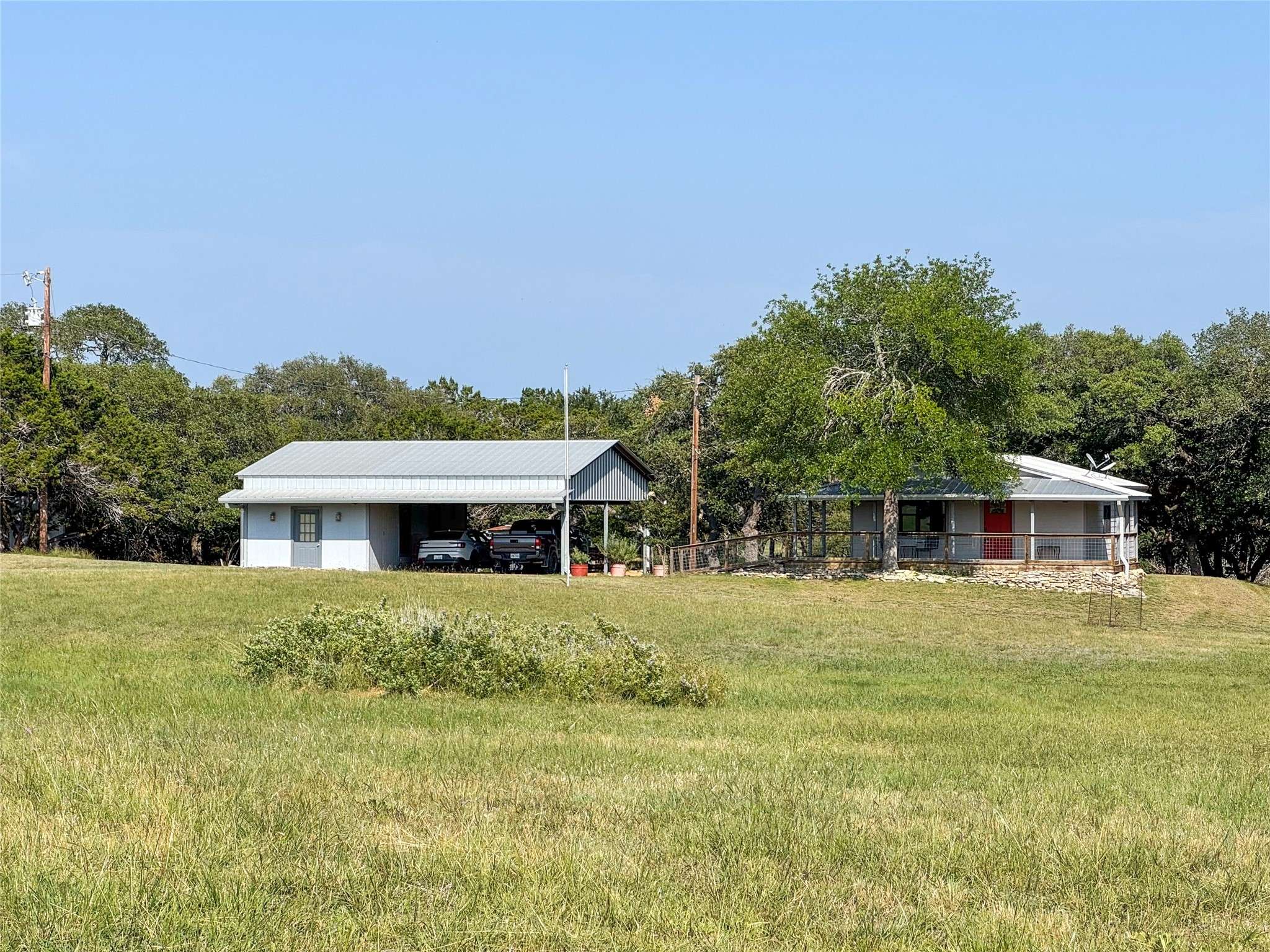 515 Big Creek RD, Blanco, TX 78606