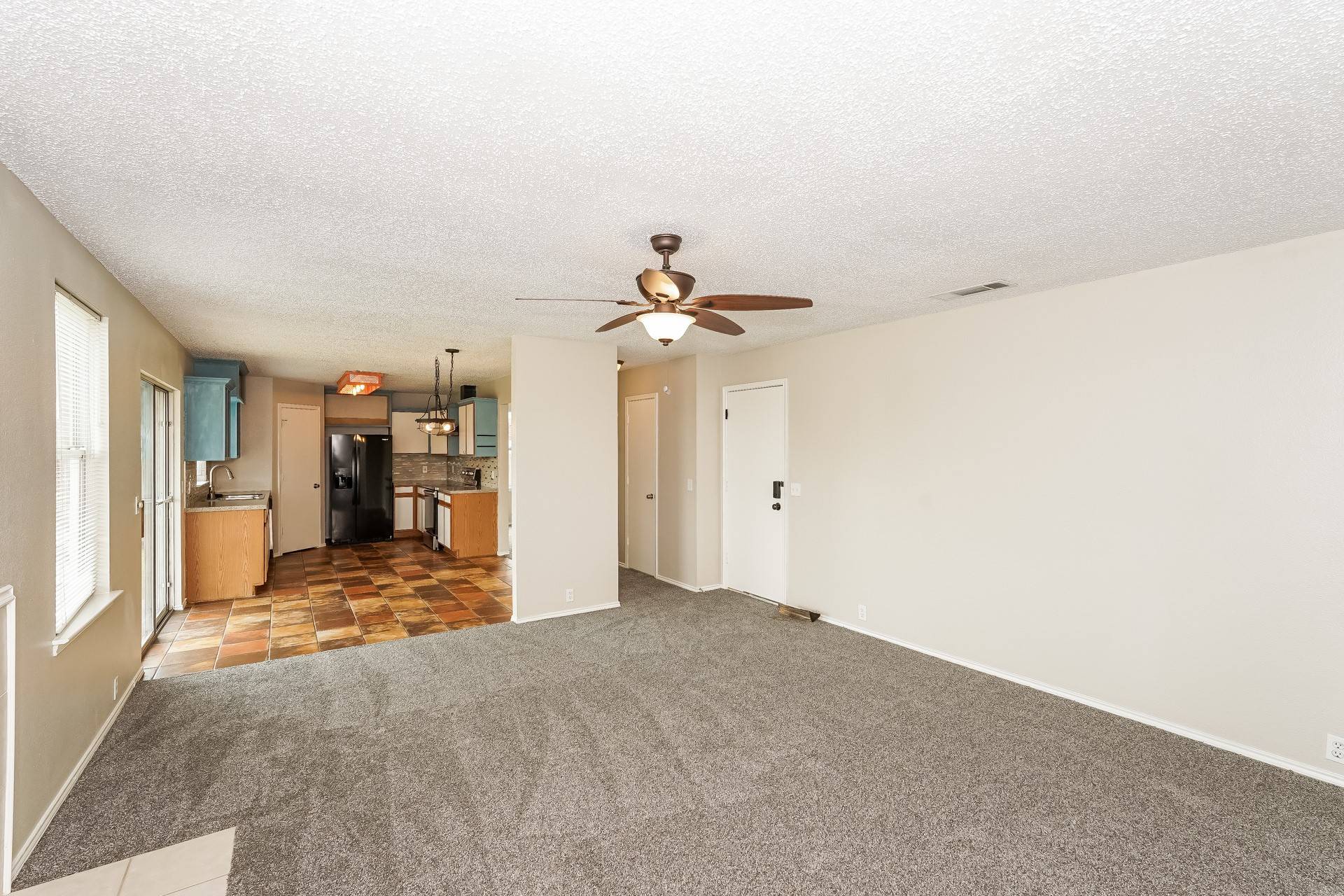Desoto, TX 75154,407 Harvard DR