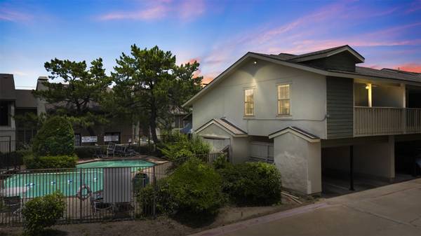 9613 Walnut ST #2101, Dallas, TX 75243