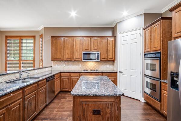 Coppell, TX 75019,107 Trinity CT