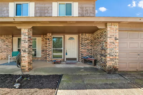 4128 Staghorn CIR S, Fort Worth, TX 76137