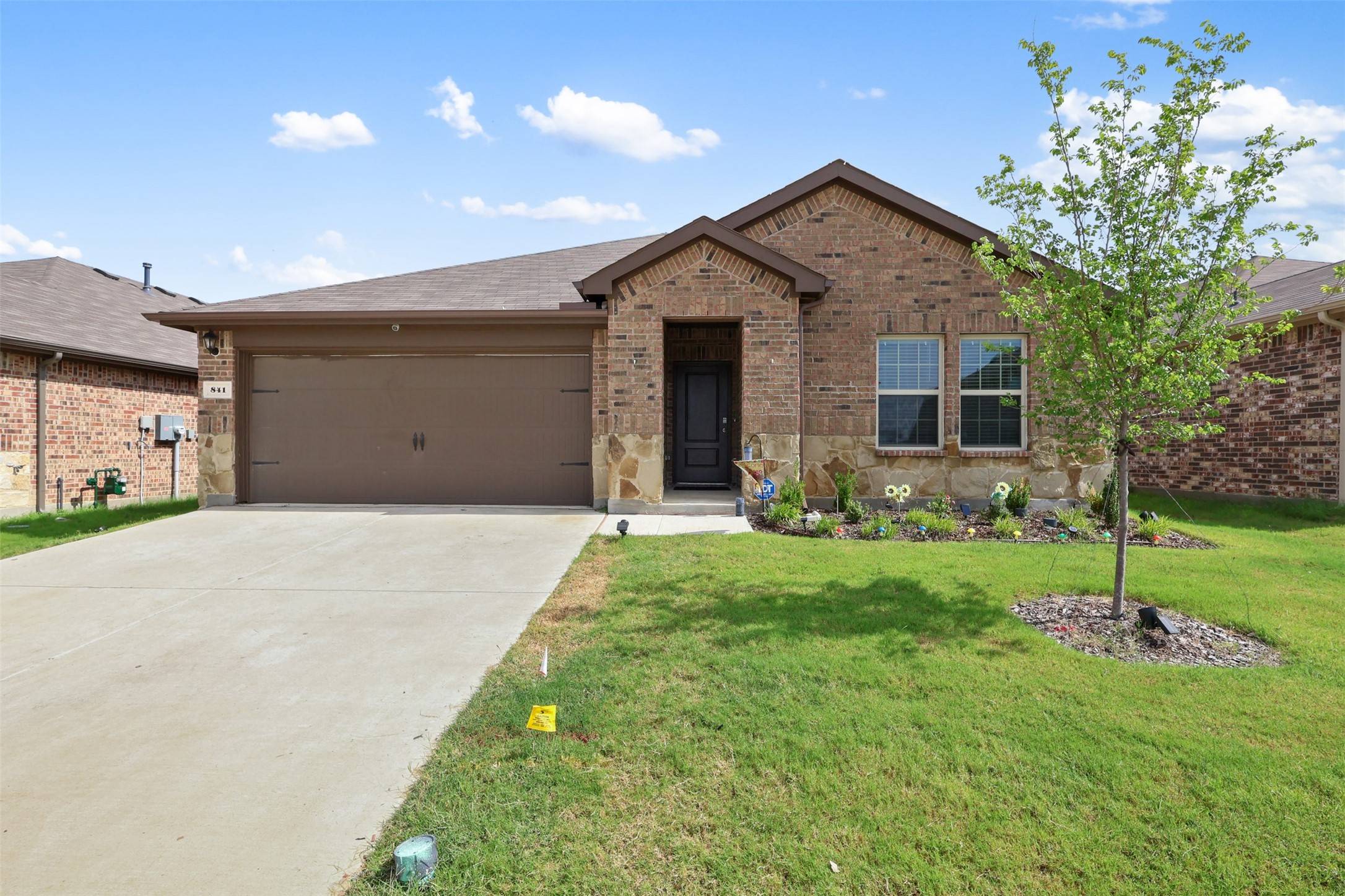 841 Parksville DR, Ferris, TX 75125
