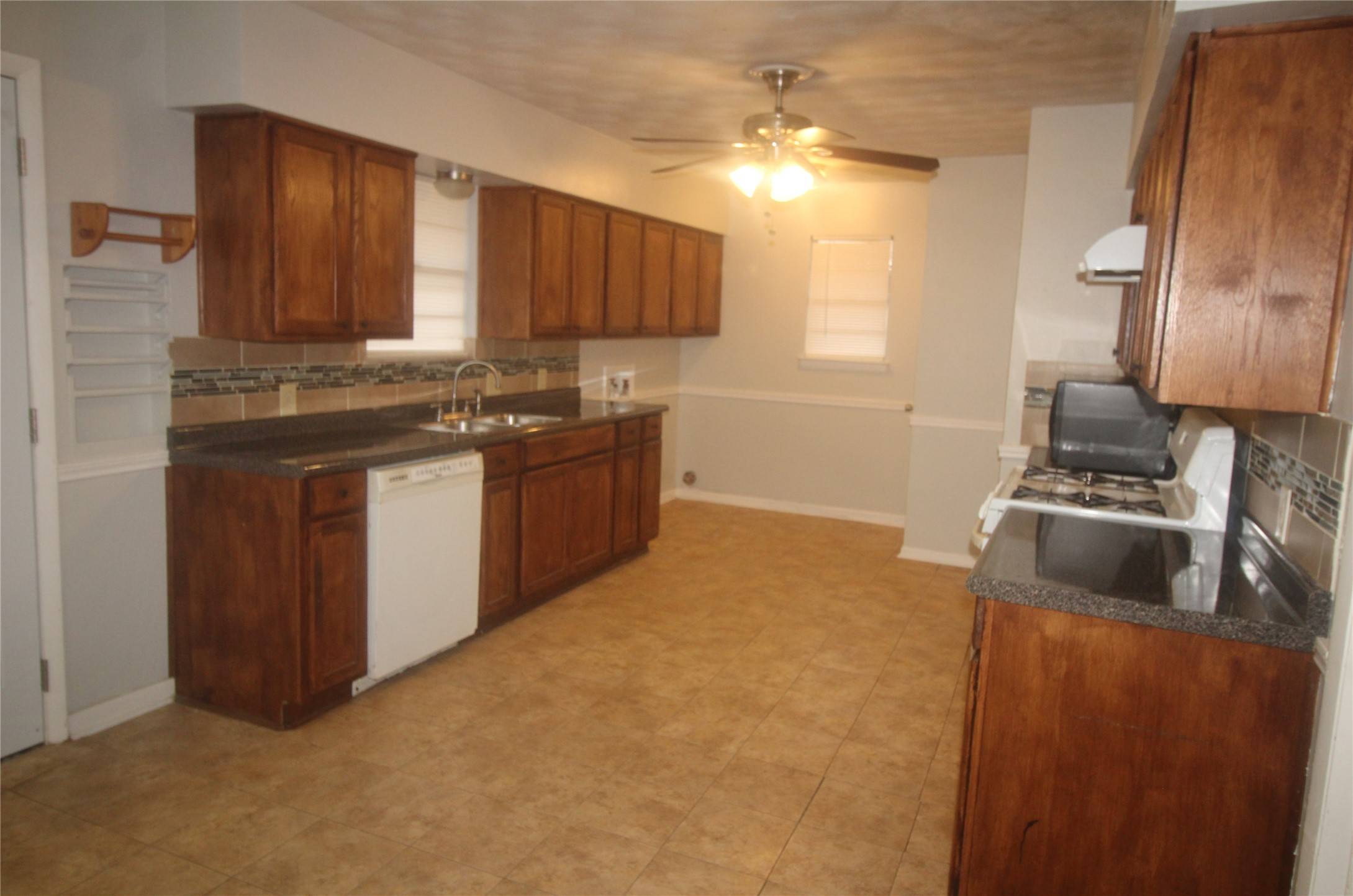 Lancaster, TX 75146,802 Sequoia DR