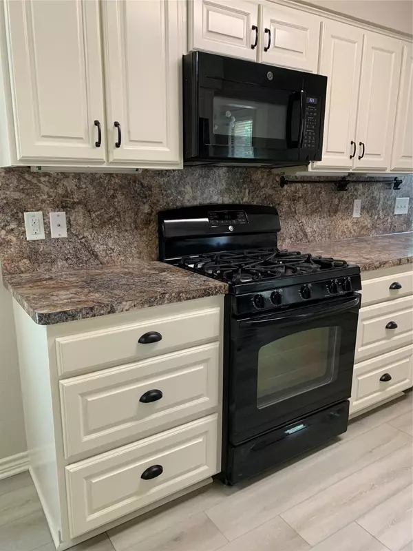 Lewisville, TX 75067,1670 Glencairn LN