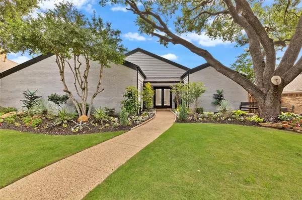 Dallas, TX 75248,6029 Spring Flower TRL