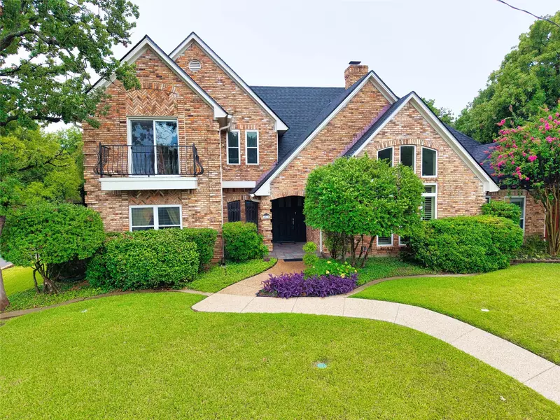 6512 Shorewood DR, Arlington, TX 76016