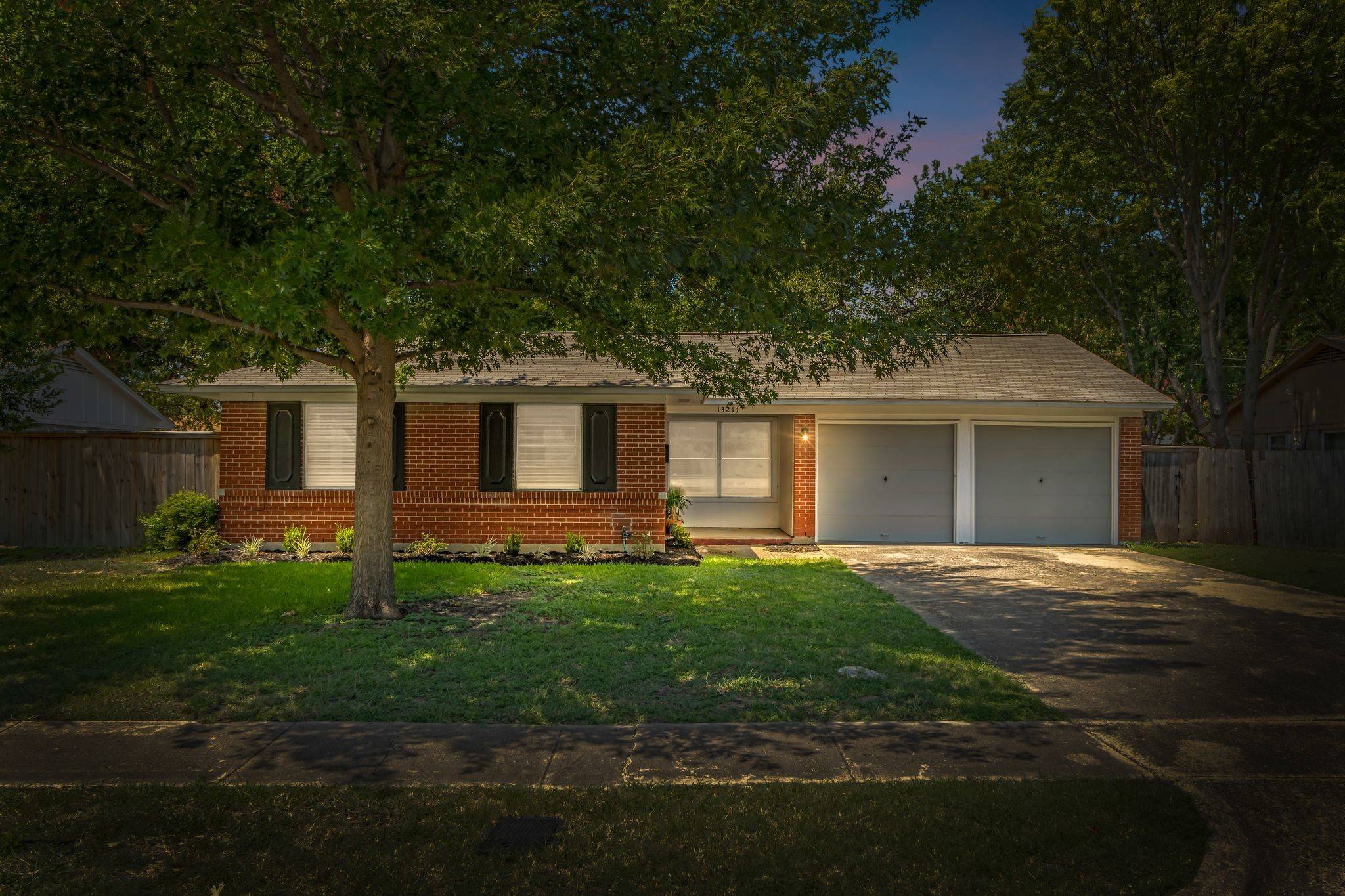 13211 Shahan DR, Farmers Branch, TX 75234