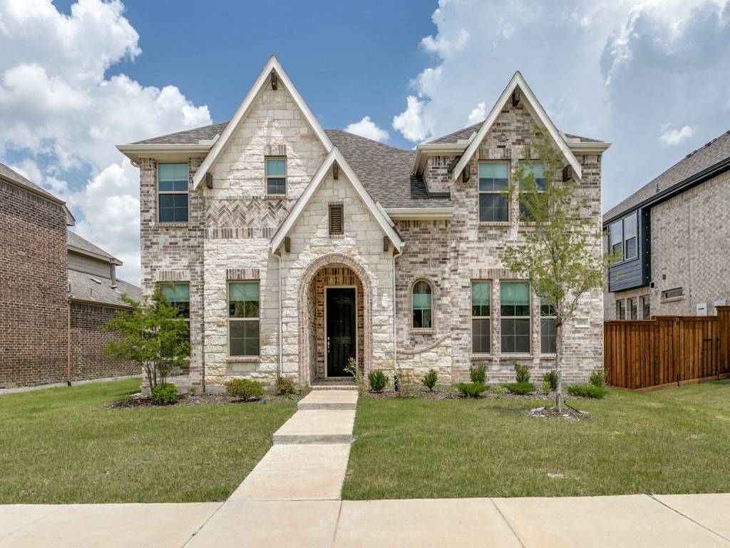 16876 Maple Bend DR, Frisco, TX 75035