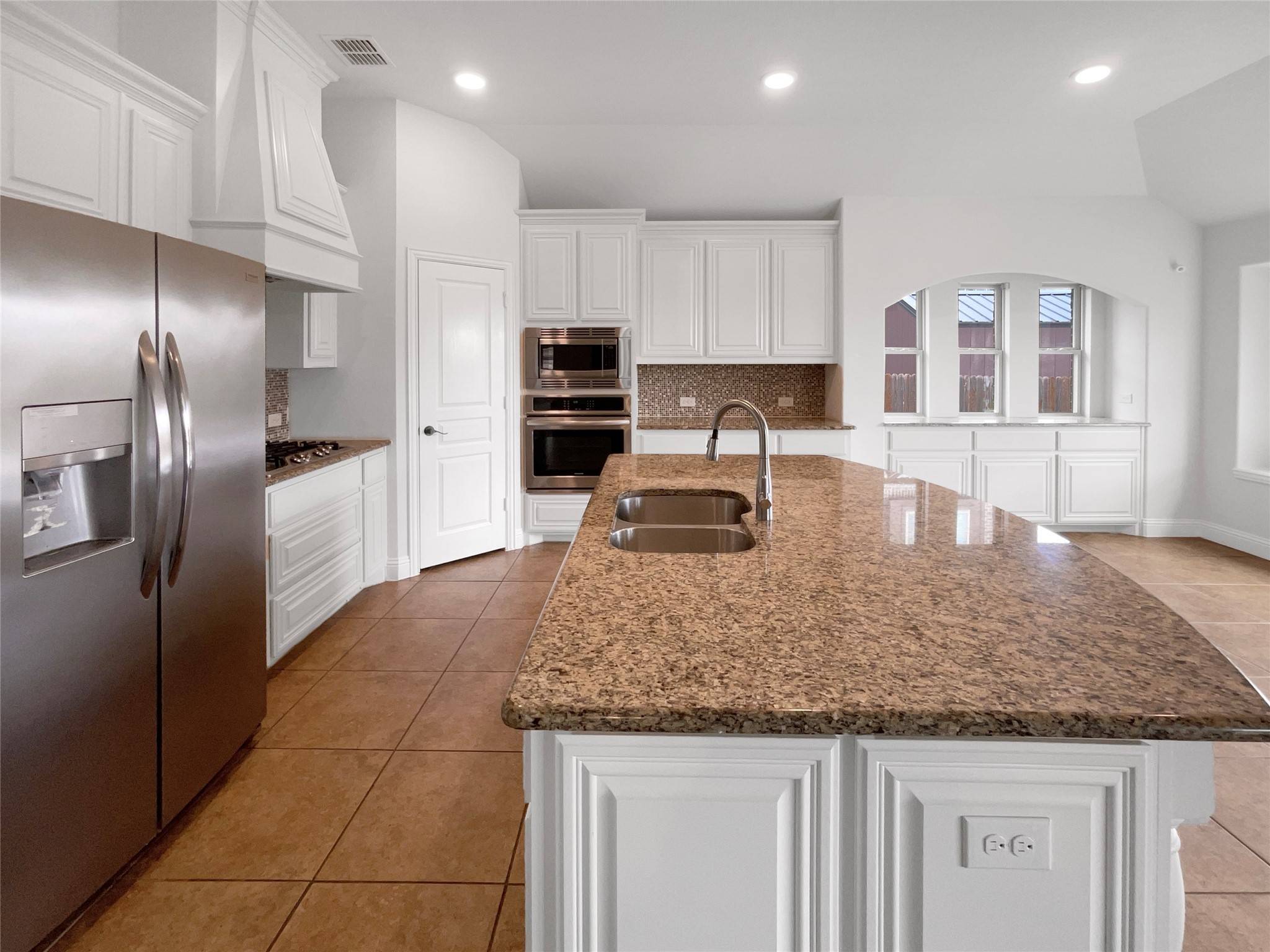 Desoto, TX 75115,1108 Bedford CT