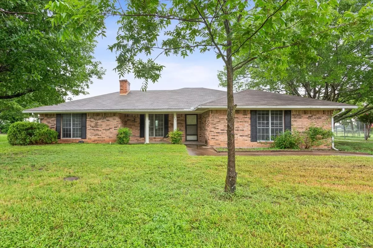 Mart, TX 76664,504 N Emerson ST