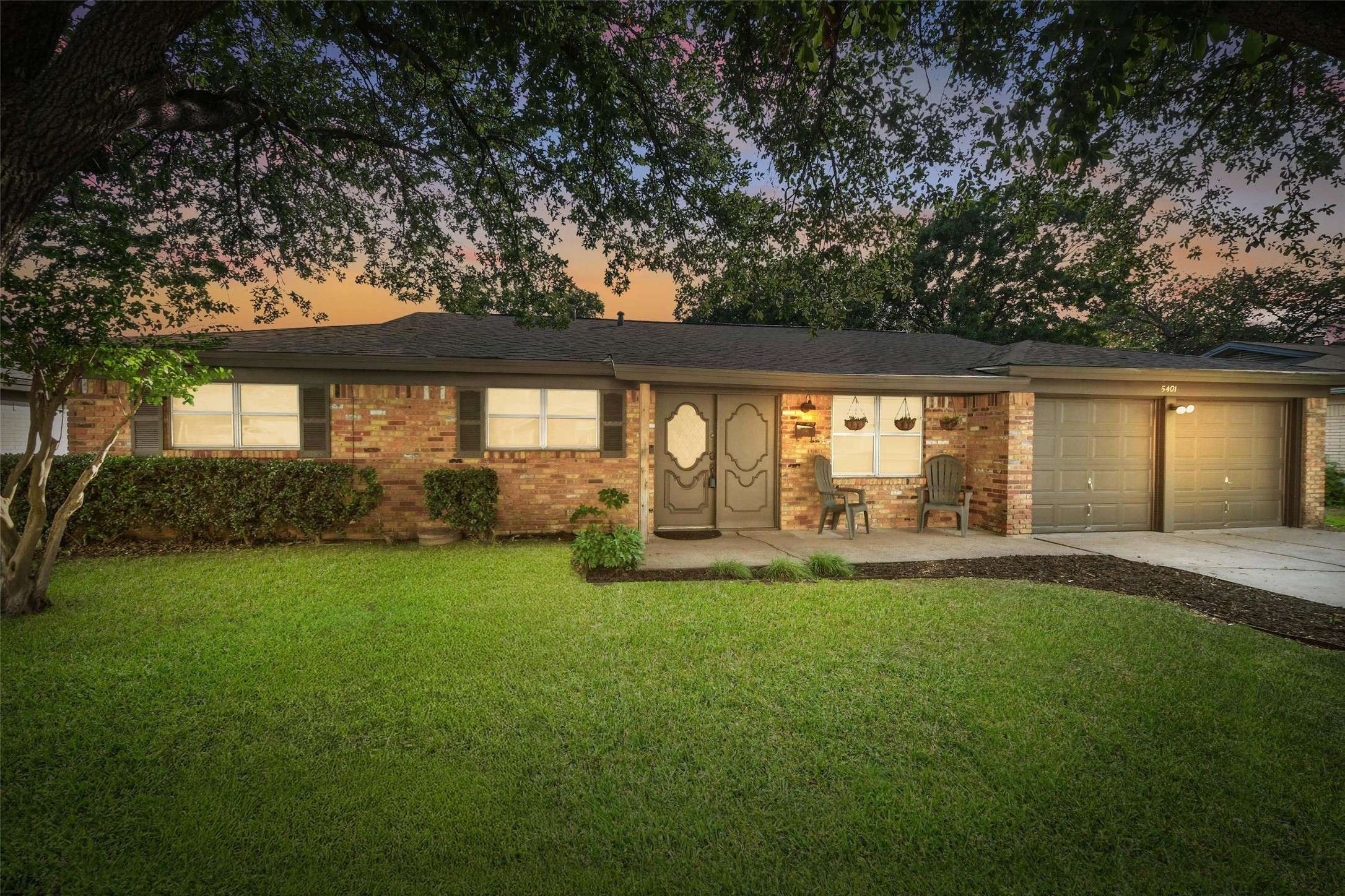 5401 Topper DR, North Richland Hills, TX 76180