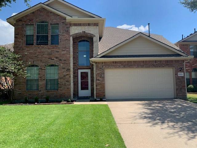 1213 Shamrock DR, Flower Mound, TX 75028