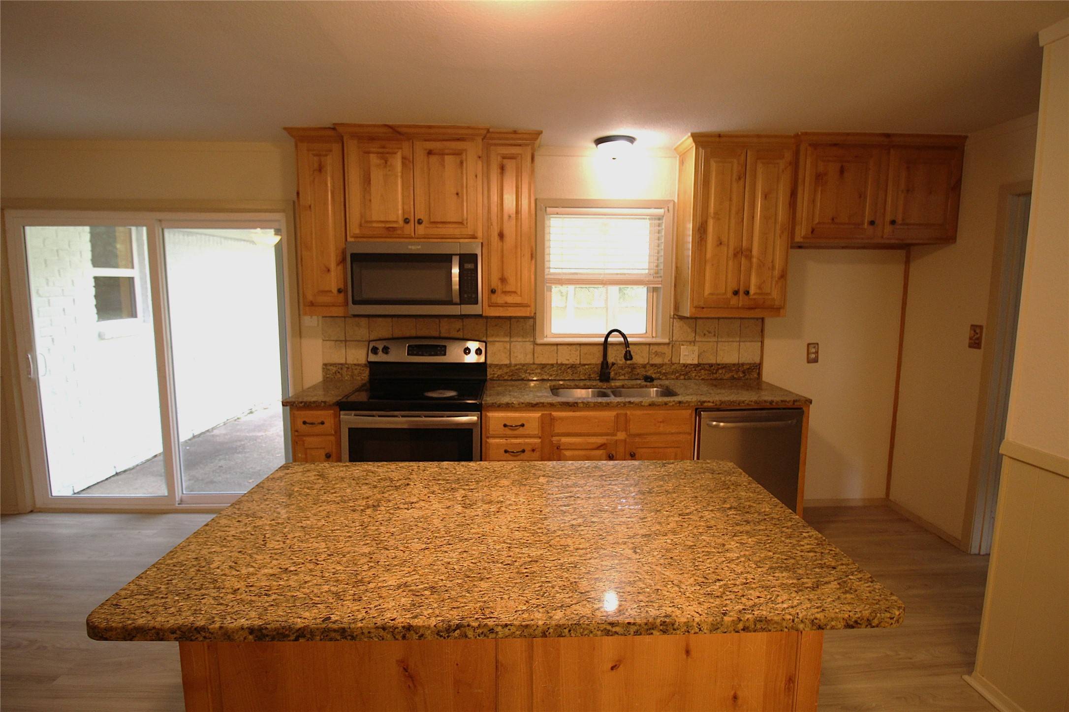 Canton, TX 75103,615 Sides CIR