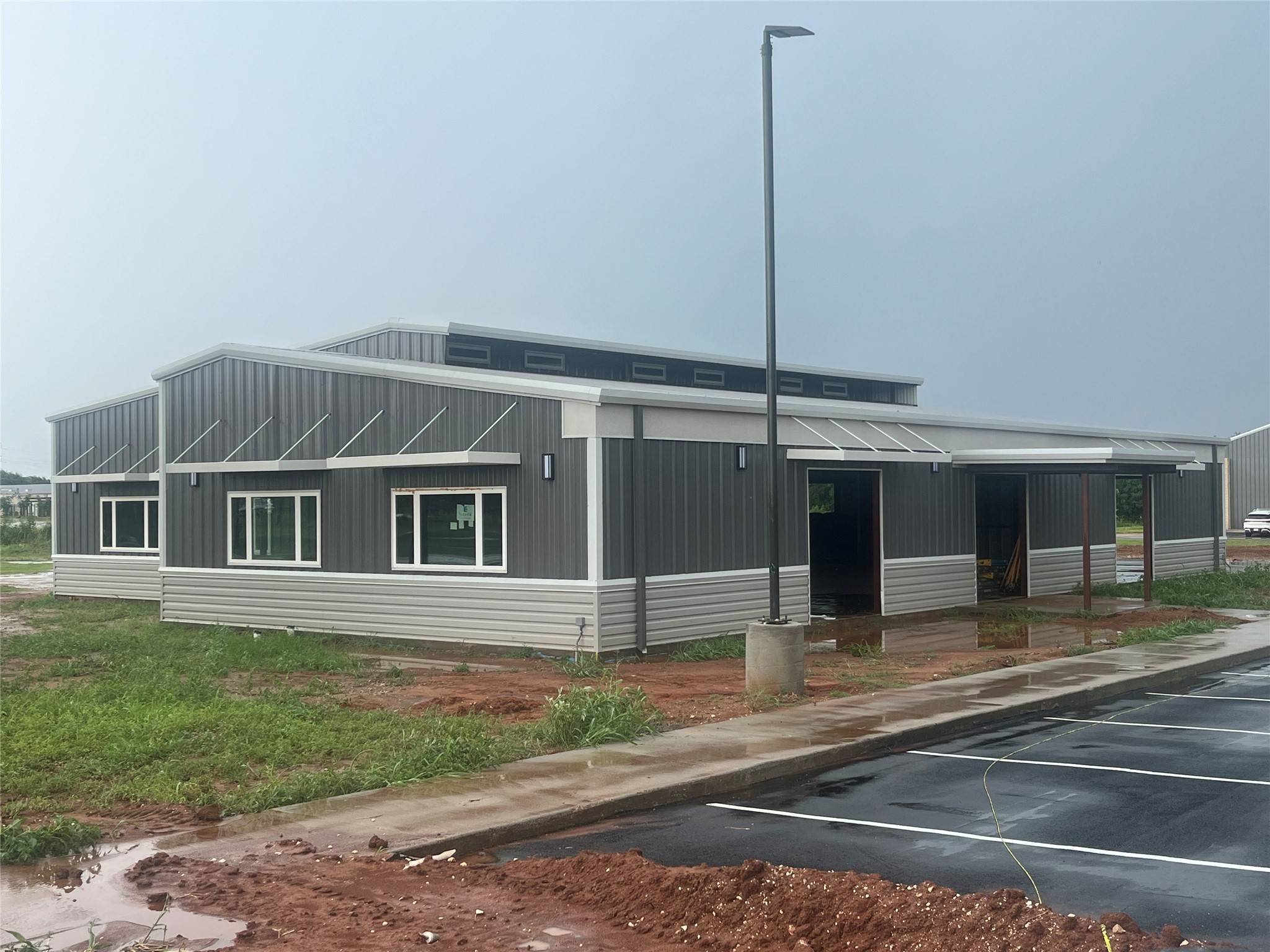 901 Tucker WAY, Granbury, TX 76048