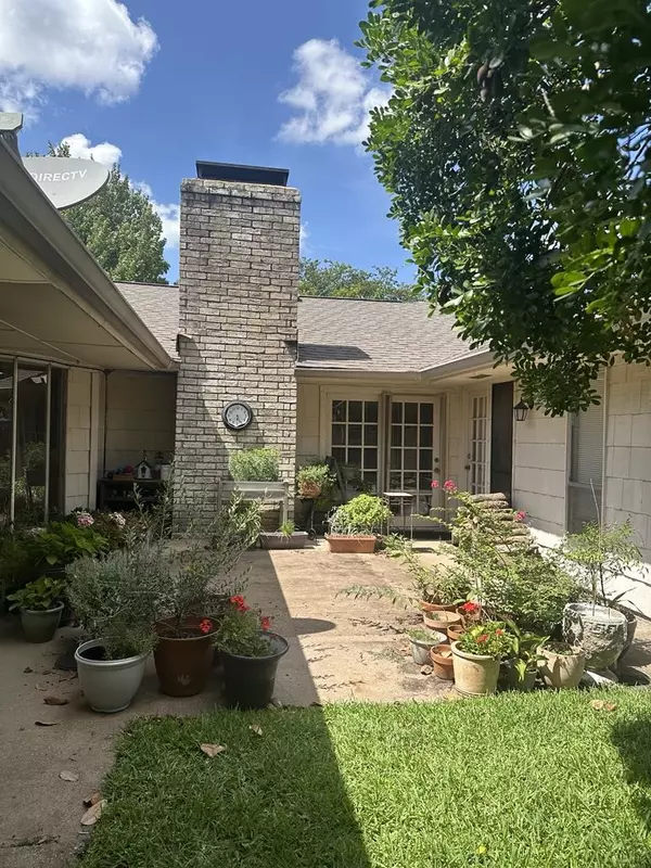 Richardson, TX 75081,1900 Tulane DR