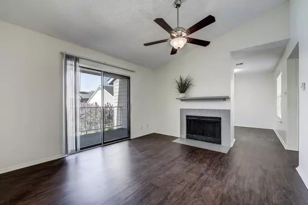 4748 Old Bent Tree LN #204, Dallas, TX 75287