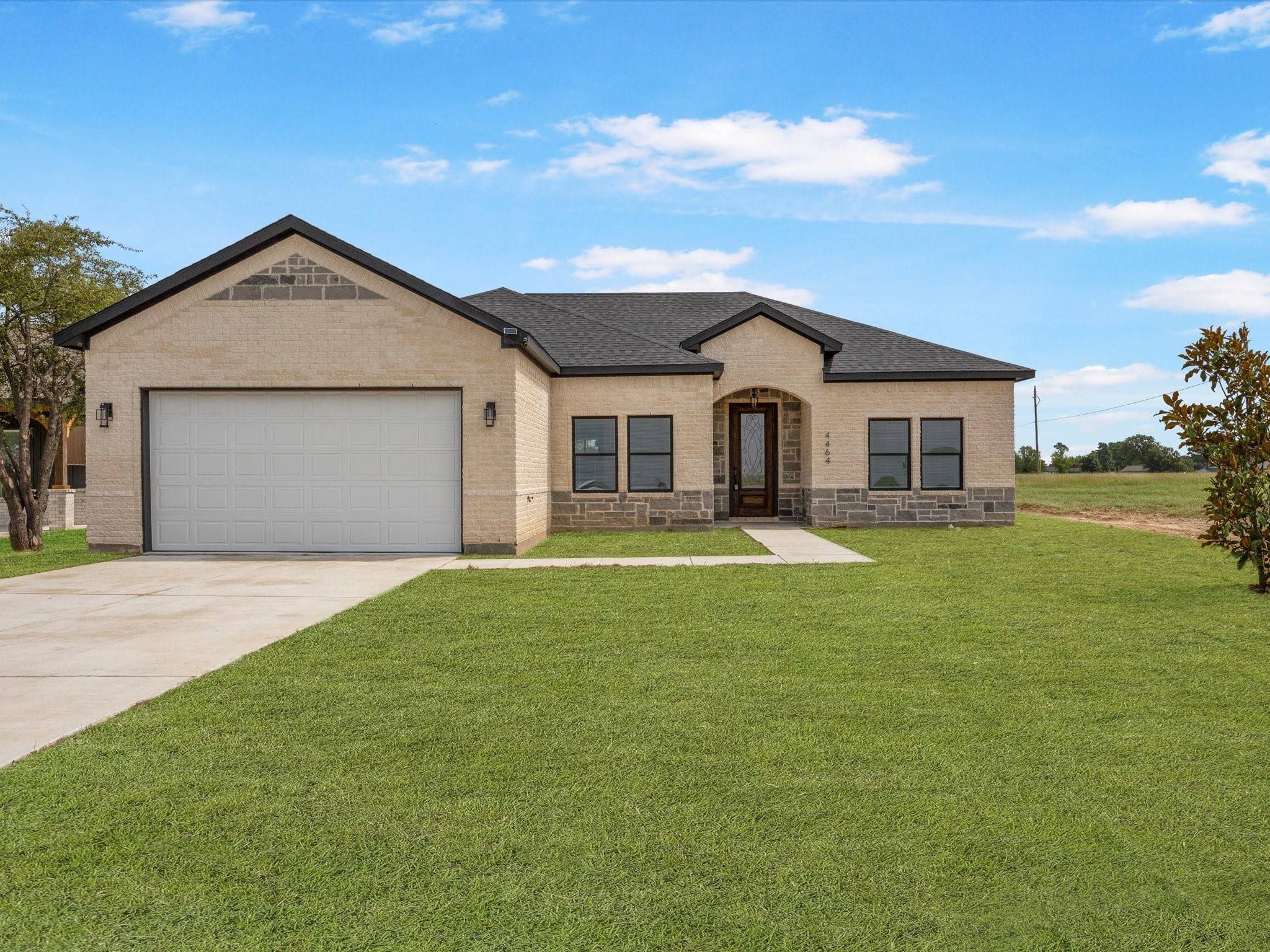 4464 Key Ranch RD, Trinidad, TX 75163
