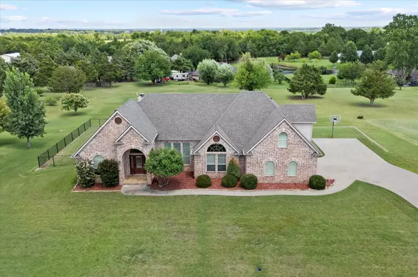 3707 Heatherwood LN, Sherman, TX 75090