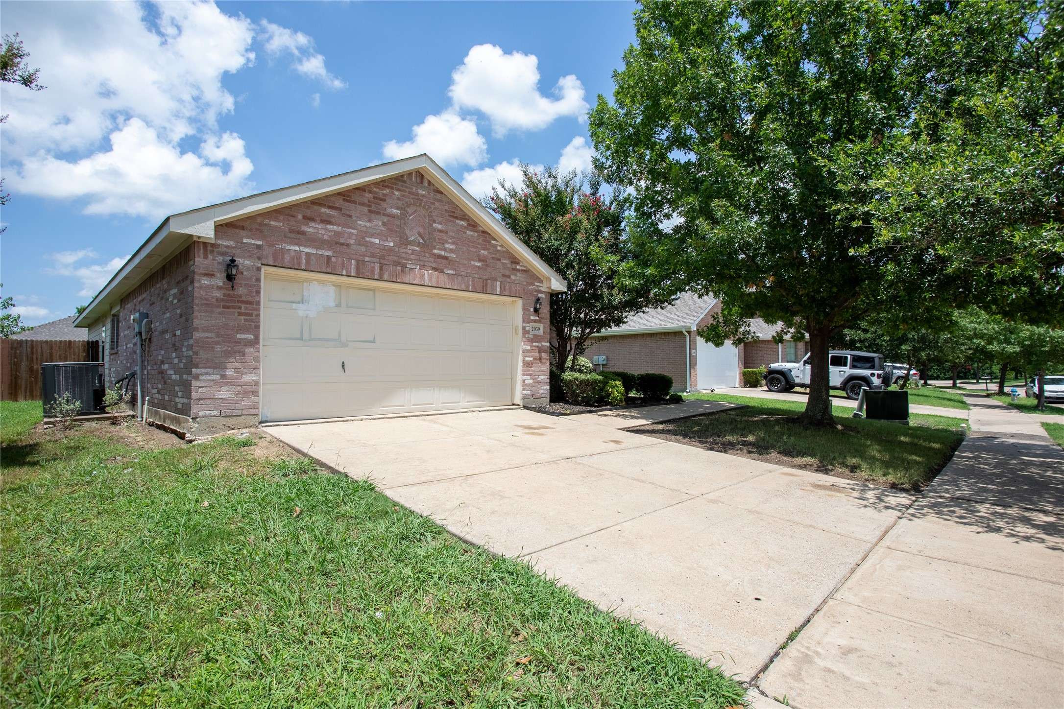 Heartland, TX 75126,2039 Kingsbridge DR