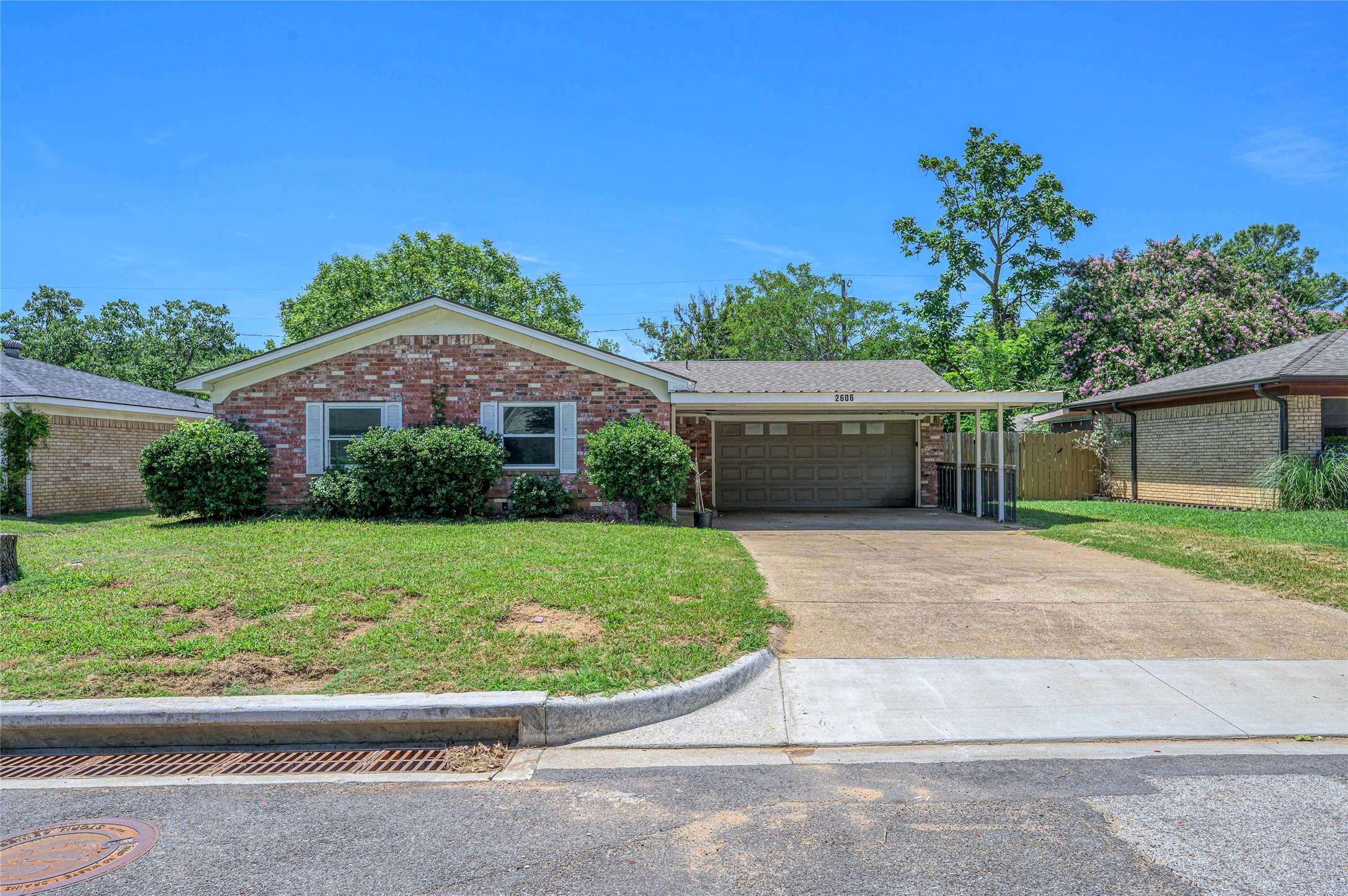 2606 Easy ST, Denison, TX 75020